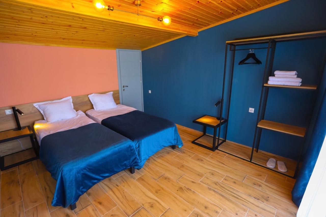 Hotel Inside Kazbegi Exterior photo
