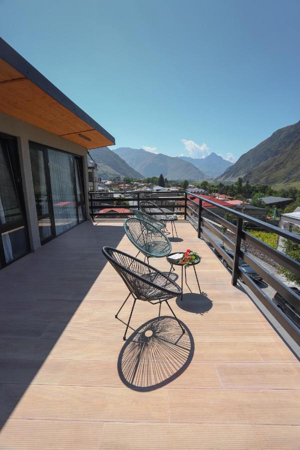 Hotel Inside Kazbegi Exterior photo